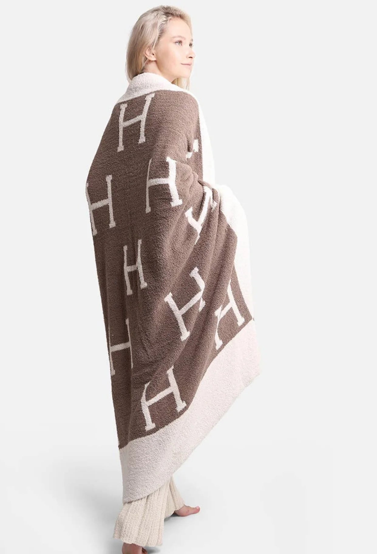 H-Blanket; Cocoa