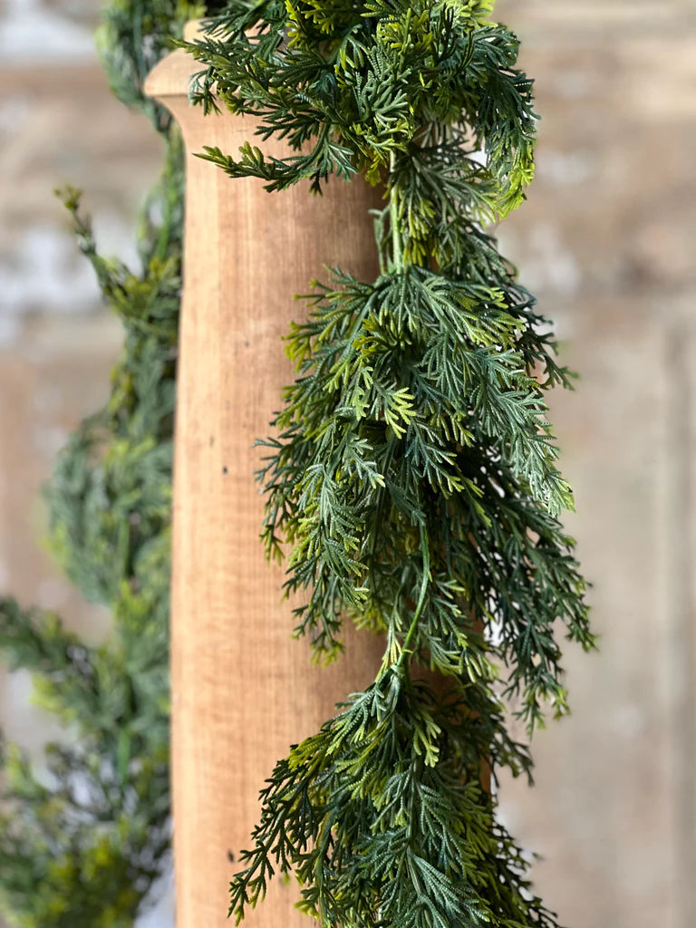 6' Cedar Garland